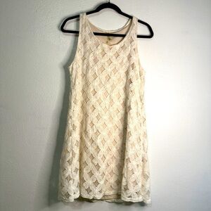 Jesse & J Elegant Sleeveless Cream Lace Dress. Fully lined Sz L.